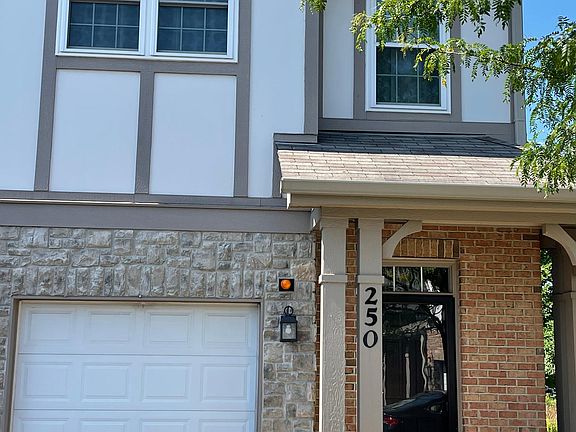 2nd image of 260 Rosehall Dr Unit 250