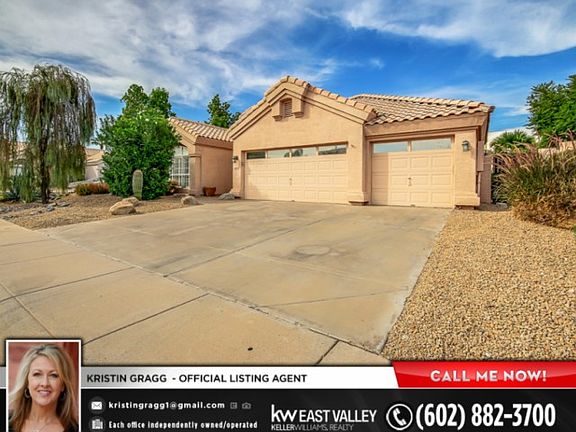 3rd image of 4024 E Desert Flower Ln