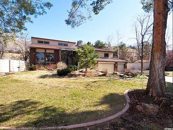 3rd image of 3036 E Willow Creek Dr