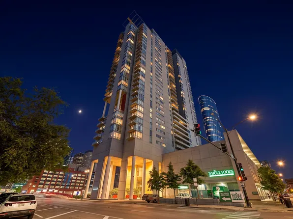 737 W Washington Blvd APT 904, Chicago, IL 60661