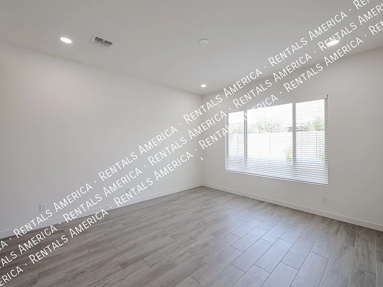 1530 E San Carlos Way — Photo 55