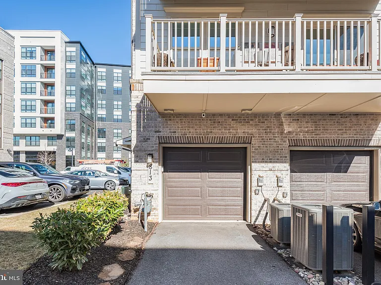813 Rockwell Ave — Photo 30