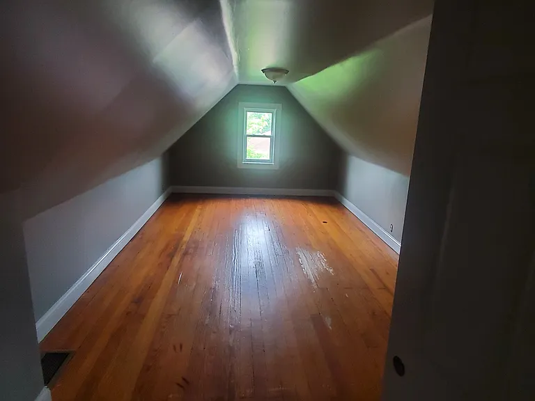 2372 Chickasaw St #2 — Photo 6