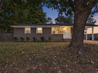 39 Plantation Dr, Little Rock, AR 72206