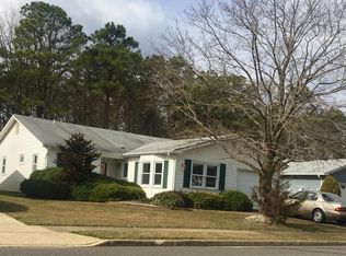 61 Regent Cir, Brick, NJ 08723