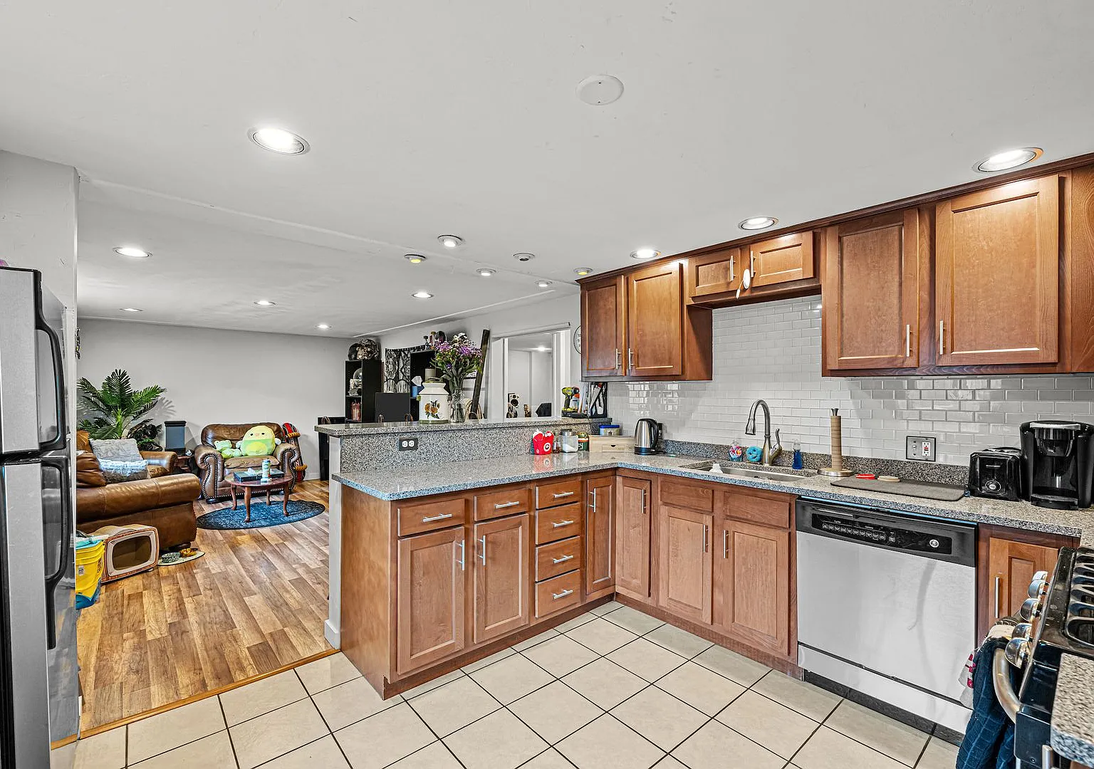 2Bed/1Bath in the Heart of Sloan's Lake! — Photo 4