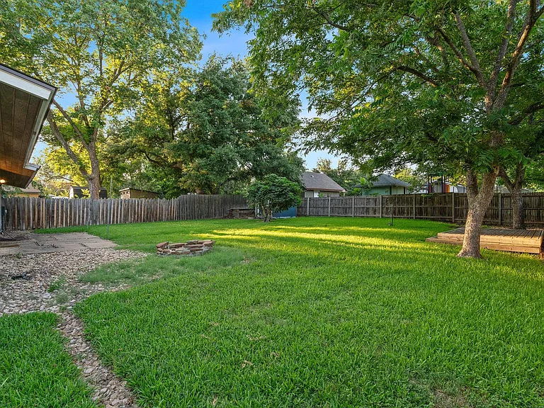 508 Harway Ct — Photo 25