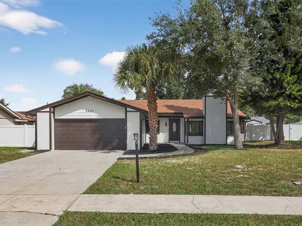 3441 Calgary Ln, Mount Dora, FL 32757