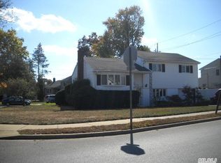 2520 Beltagh Ave, Bellmore, NY 11710