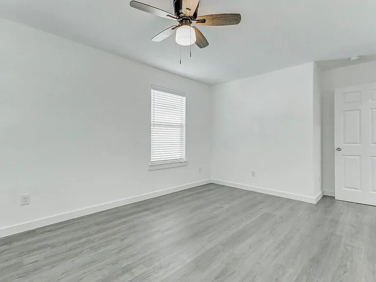 8218 Bigwood St #B — Photo 12