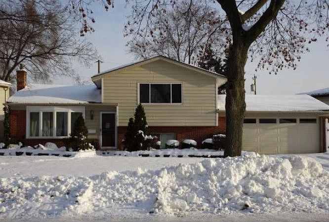 1st image of 26612 Karen Ave