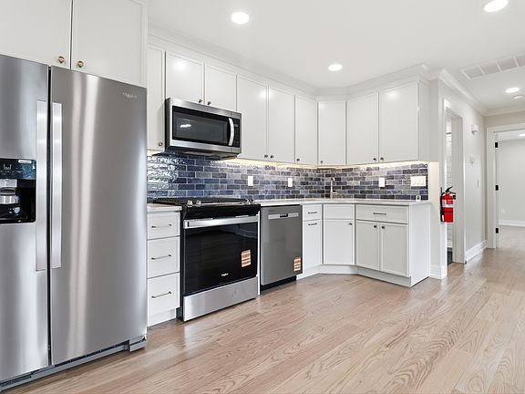 5th image of 134 Snyder Ave #B