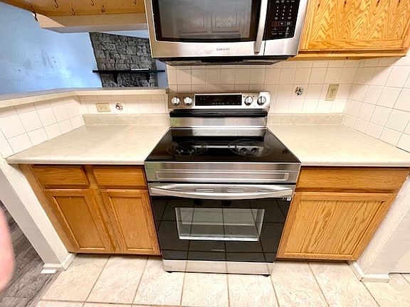 2nd image of 8555 Fairmount Dr #E203-e20