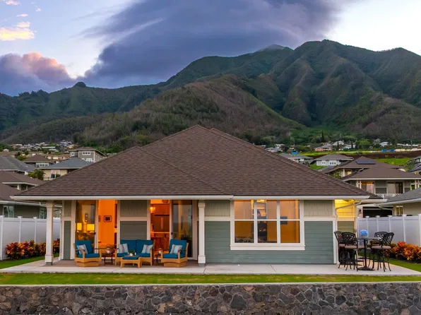 337 Laniuma Pl, Wailuku, HI 96793