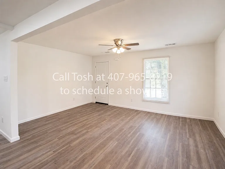 1110 S Houston Ave — Photo 3