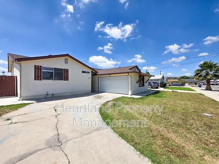 8725 Kelso St — Photo 1