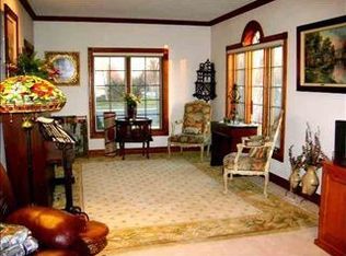 706 Deschepper St, Marshall, MN 56258