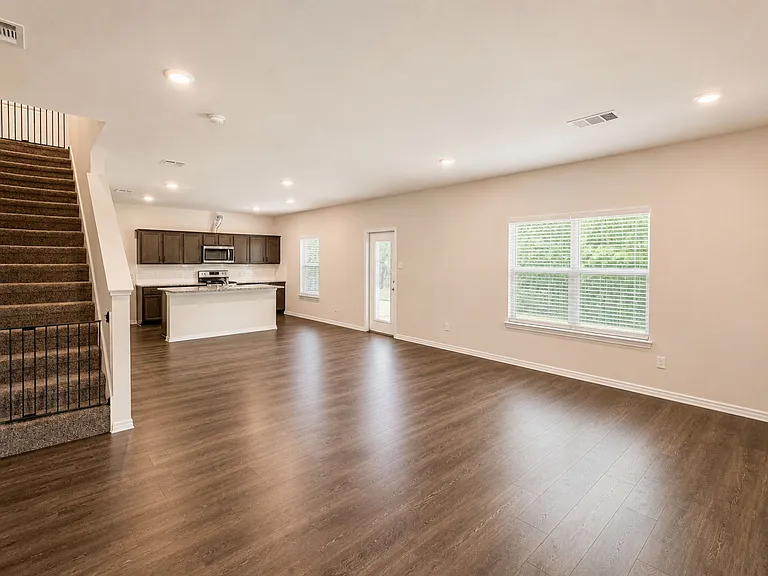 3387 Everly Dr — Photo 6