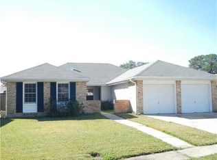 340 Woodmont St, Gretna, LA 70056