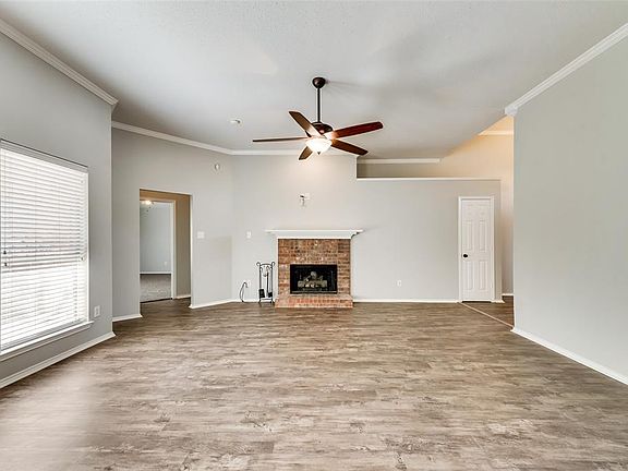 5th image of 215 Dartmouth Dr