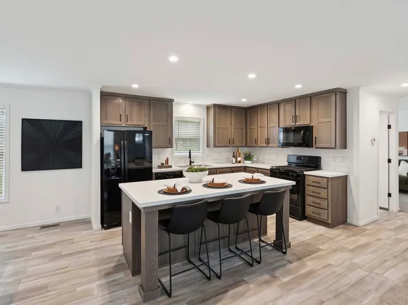 6655 Jackson Rd Unit 685, Ann Arbor, MI 48103
