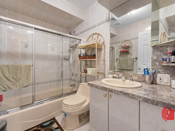 15 Van Sicklen Street image 29 of 38