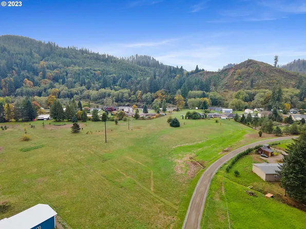 Salmon Dr, Cloverdale, OR 97112