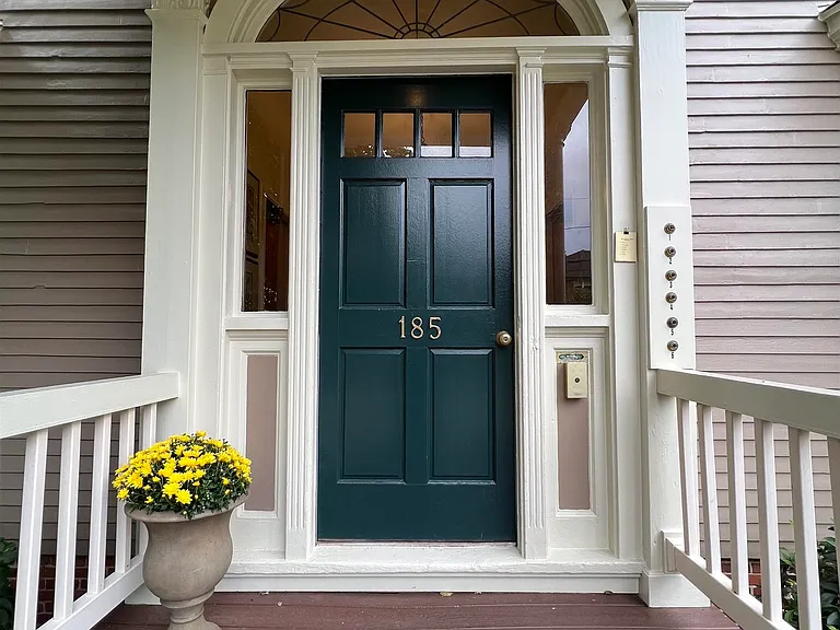185 Madison St #1 — Photo 2