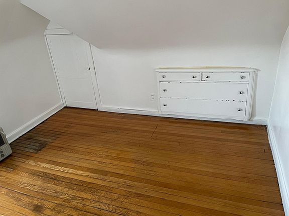 5th image of 159 Villa Ave #3