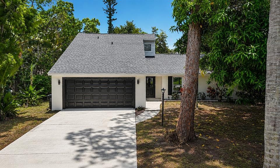 1st image of 4256 King Richard Ln