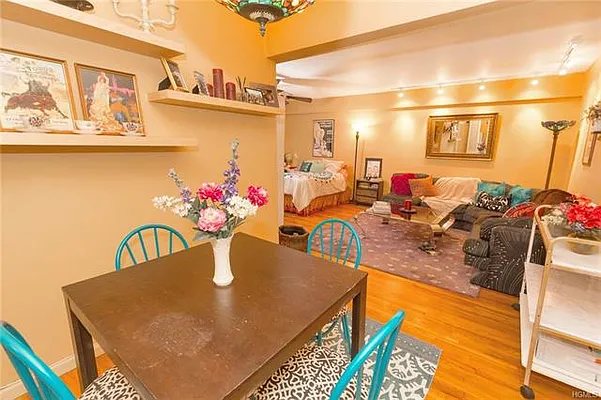 Sold by Douglas Elliman | media 17