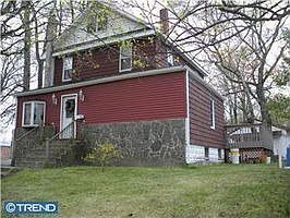 Home for Sale in Clementon, New Jersey $172,000