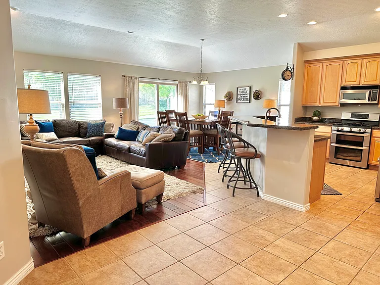 11893 N Apollo Way — Photo 5