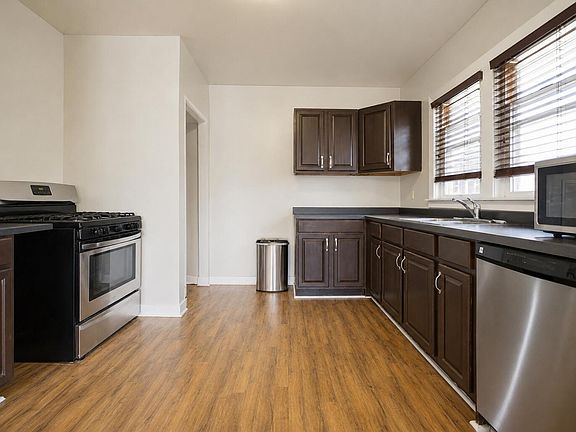 4th image of 703 N Carroll Ave