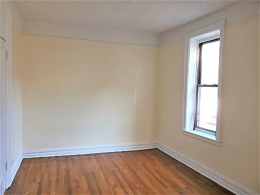 4th image of 2800 Bailey Ave #33C