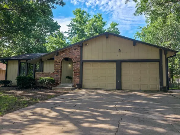 2313 W 22nd Ave, Emporia, KS 66801