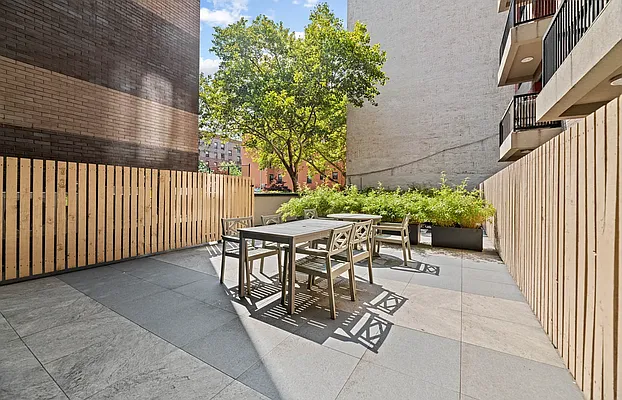 Rented by Living New York | media 37