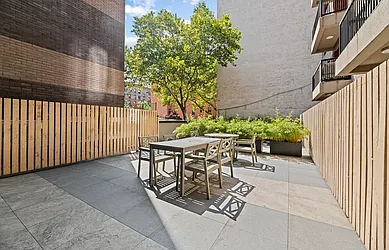 Rented by Living New York