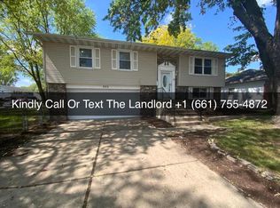 920 Miller Ave, Streamwood, IL 60107