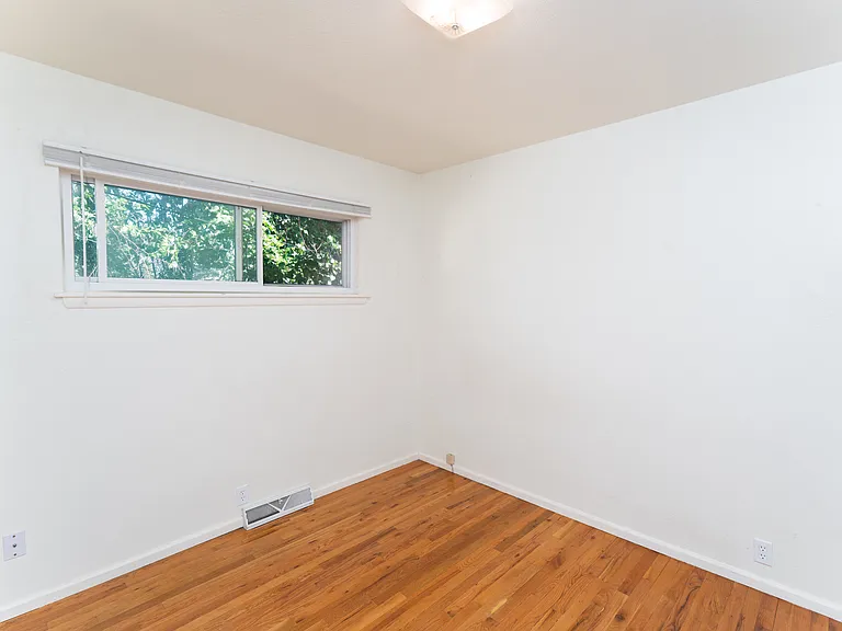 1238 Janes Ln — Photo 14