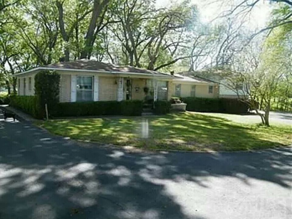 1st image of 734 Bruton Ln E