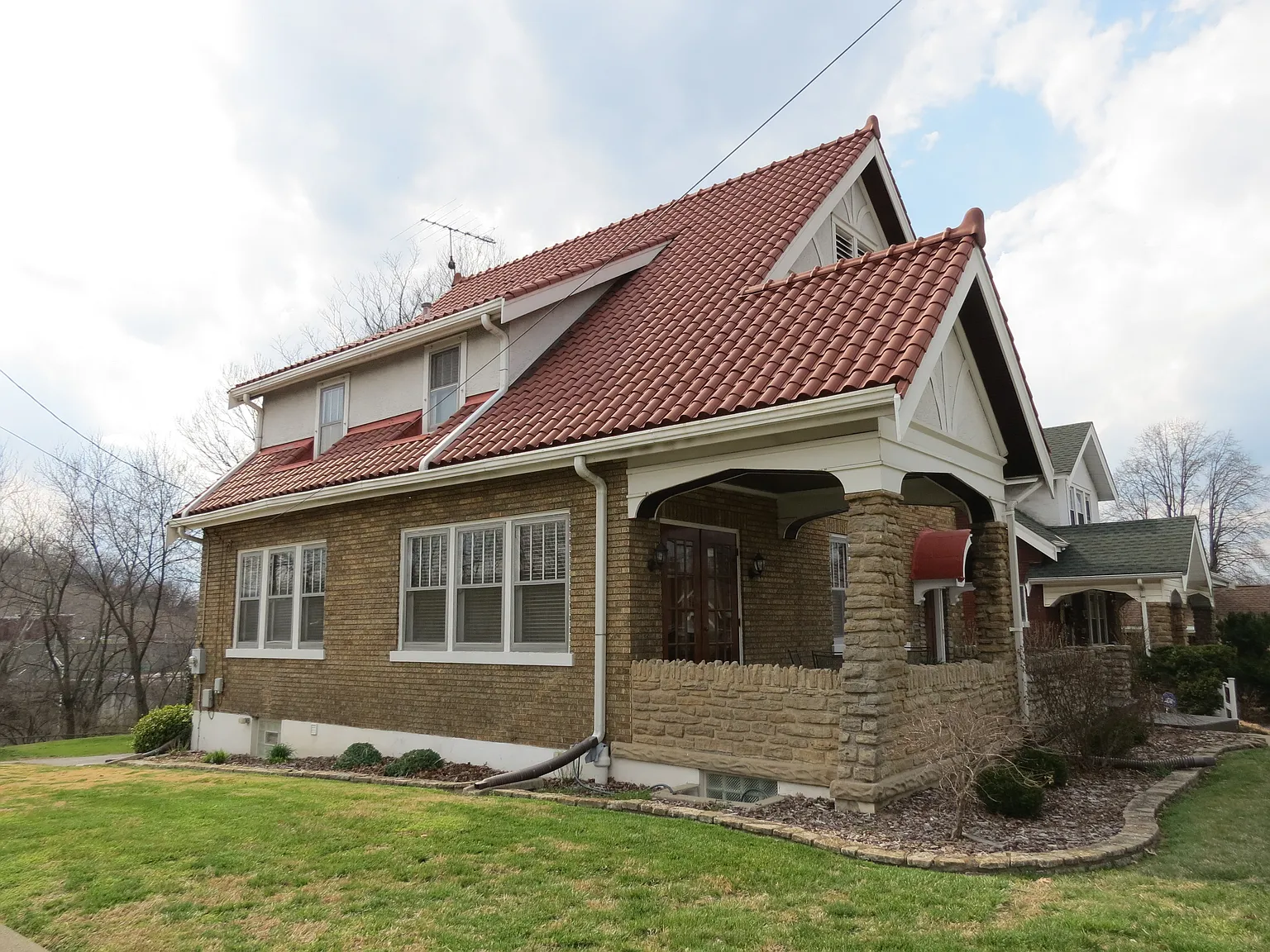 1210 Wilson Rd photo 1