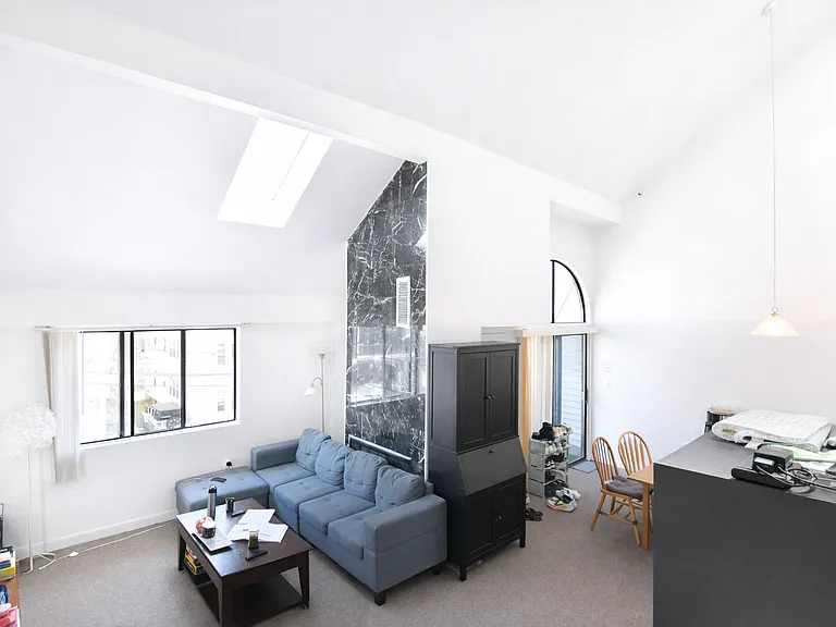 72 Euston Rd #308 — Photo 1