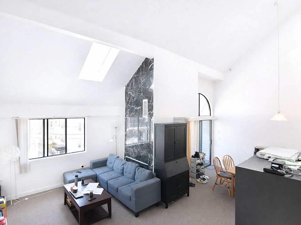 1st image of 72 Euston Rd APT 308