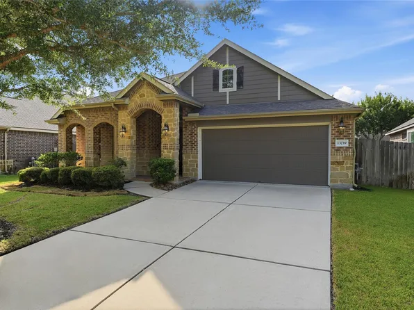 13739 Slate Mountain Ln, Houston, TX 77044