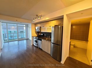 68 Abell St #1019, Toronto, ON M6J 0B1