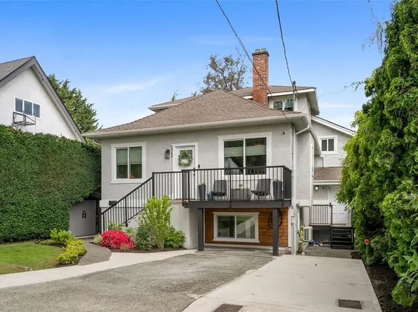 1360 McNair St, Victoria, BC V8T 2S3