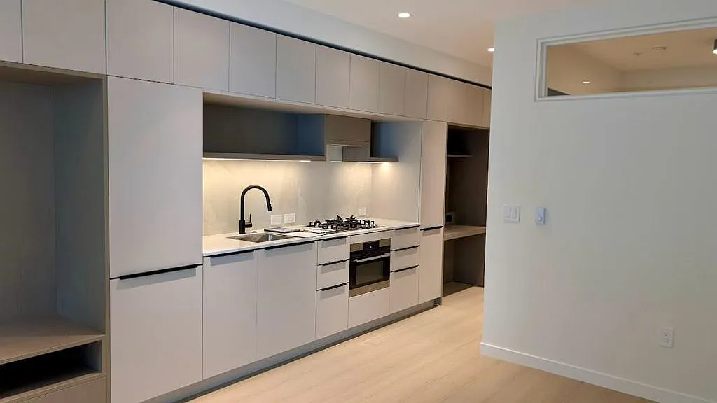 Stylish and smart 1Bed at The Hue Port Moody — Photo 2