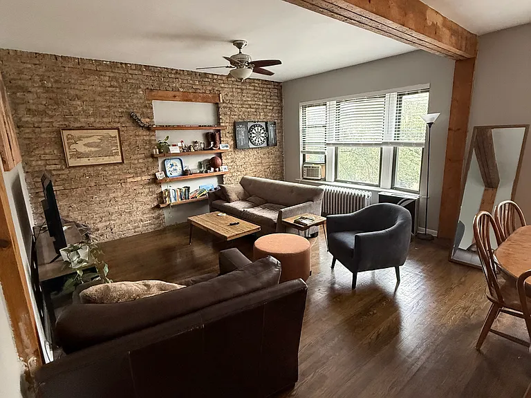 711 W Wellington Ave #2 — Photo 1