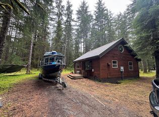 36 Sandlance Dr, Gustavus, AK 99826